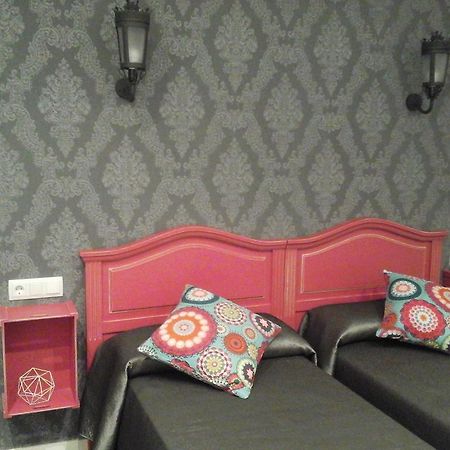 Hostal Don Alfonso Madrid Exterior foto