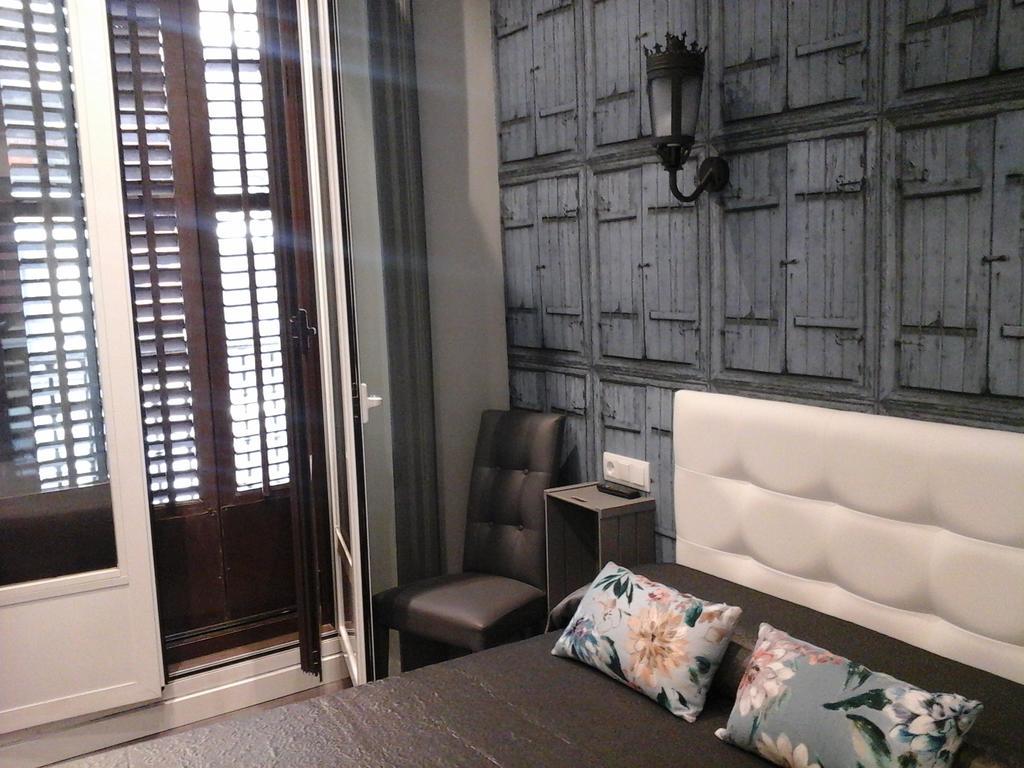 Hostal Don Alfonso Madrid Exterior foto