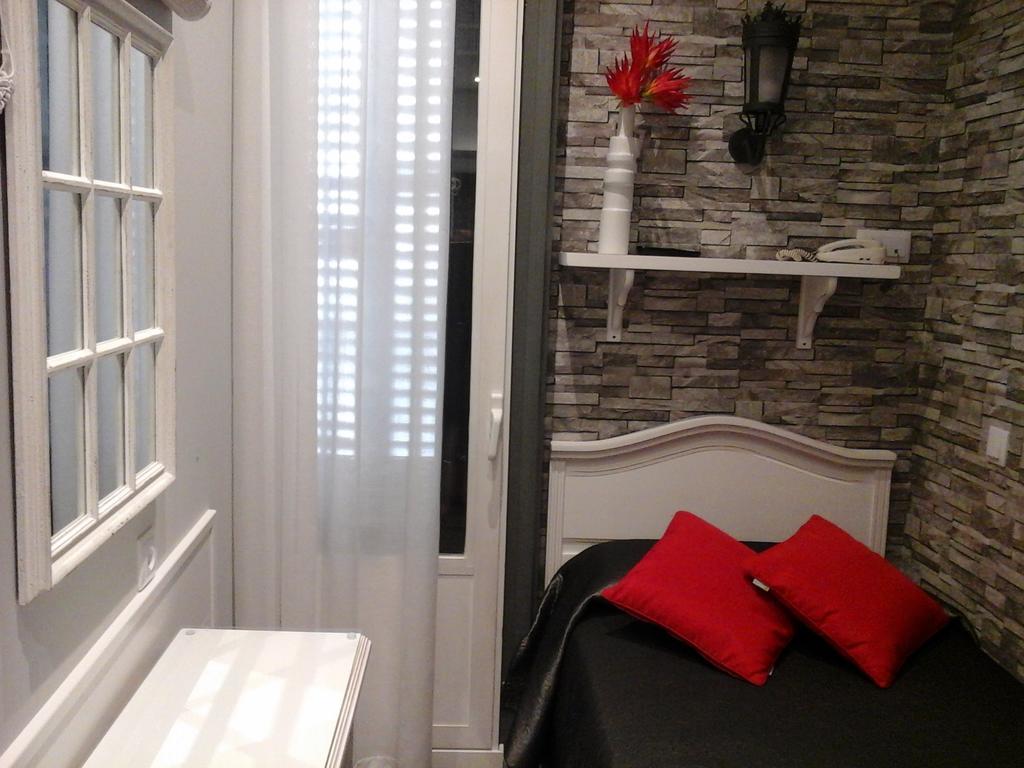 Hostal Don Alfonso Madrid Exterior foto